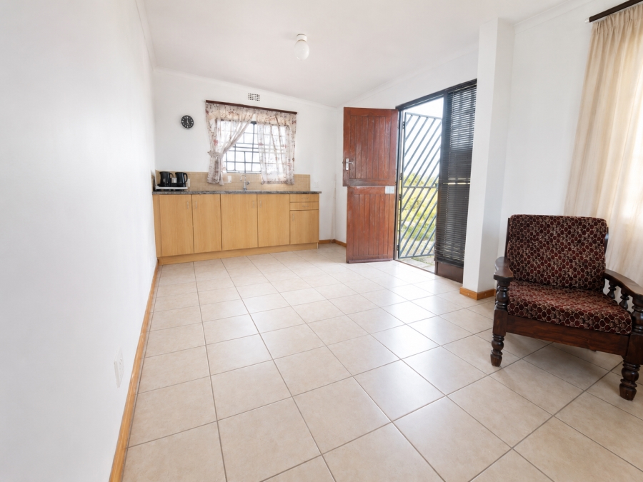 1 Bedroom Property for Sale in Hartebeesfontein Western Cape